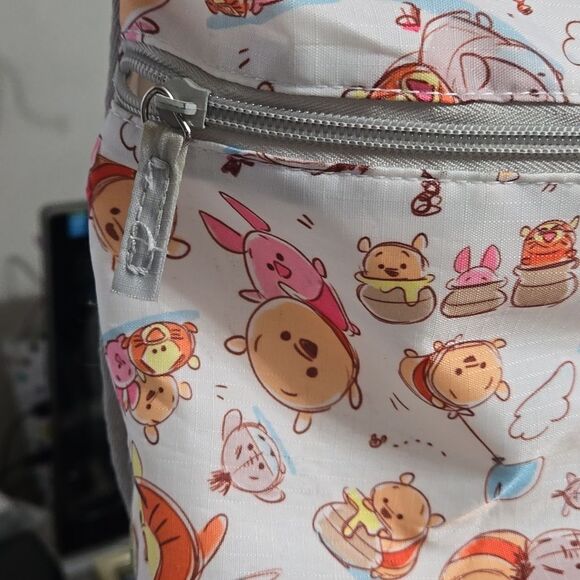 Disney Tsum Tsum Winnie the Pooh backpack - Picture 3 of 11